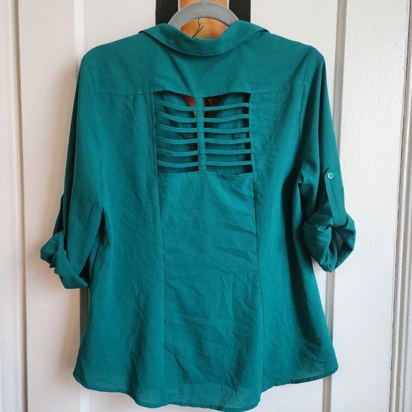 A. Byer Button Up Office wear shirt - Picture 2 of 2